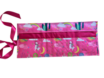 Estuche en Tela Rosado Con llama para Agujas de Crochet